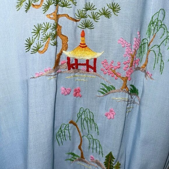 Health Vintage Womens Robe Size Medium Light Blue Hand Embroidered Tie Waist - Picture 10 of 10